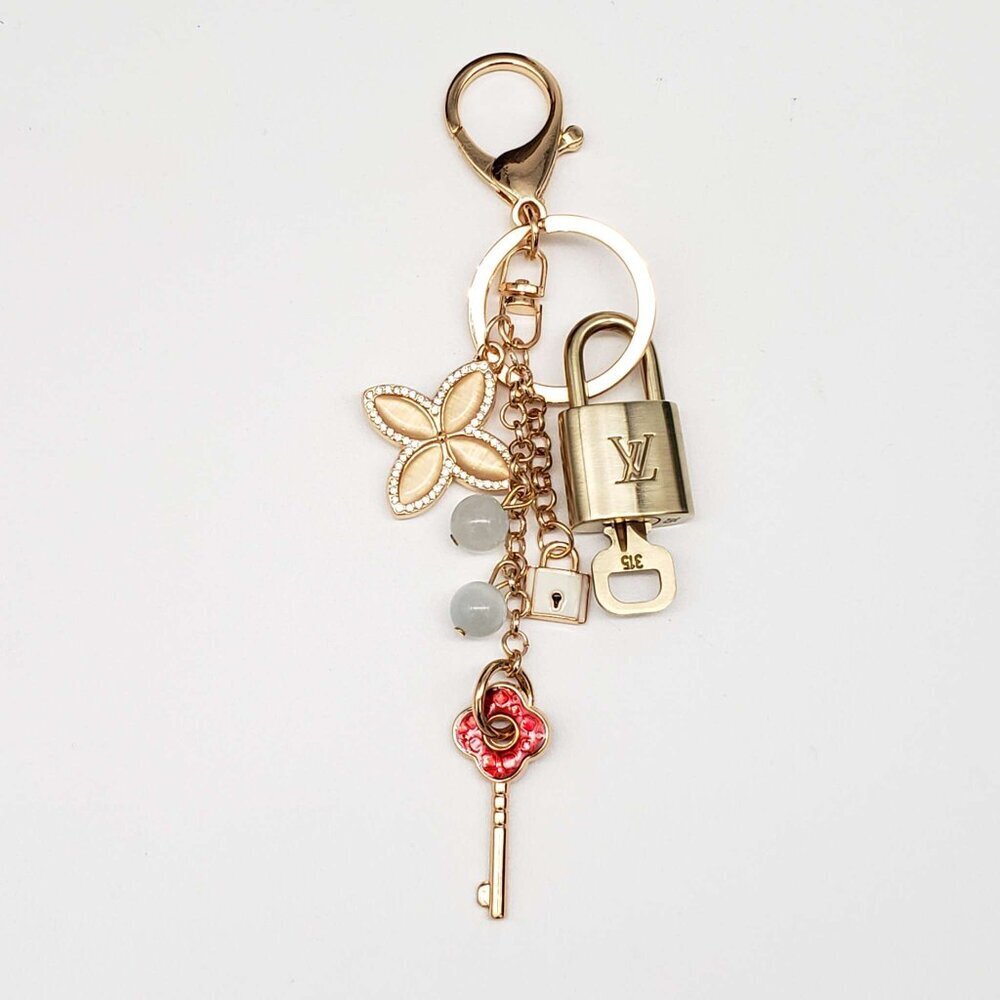 Authentic Louis Vuitton Gold Lock 🔒 Keychain Bag Unbranded Charm LV - Picture 8 of 9